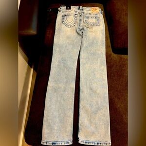 BRAND NEW NEVER WORN TRUE RELIGION JEANS.